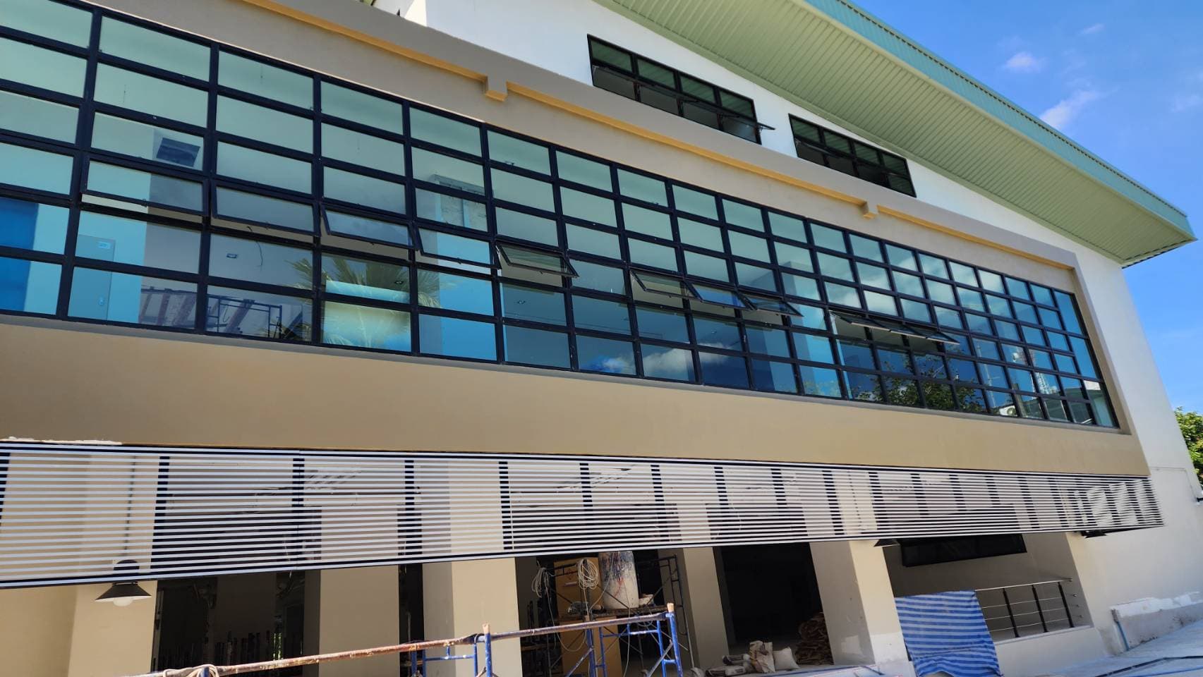 โครงการก่อสร้างอาคารหอประชุมนักเรียนพร้อมโรงอาหาร วิทยาลัยนาฏศิลปลพบุรี